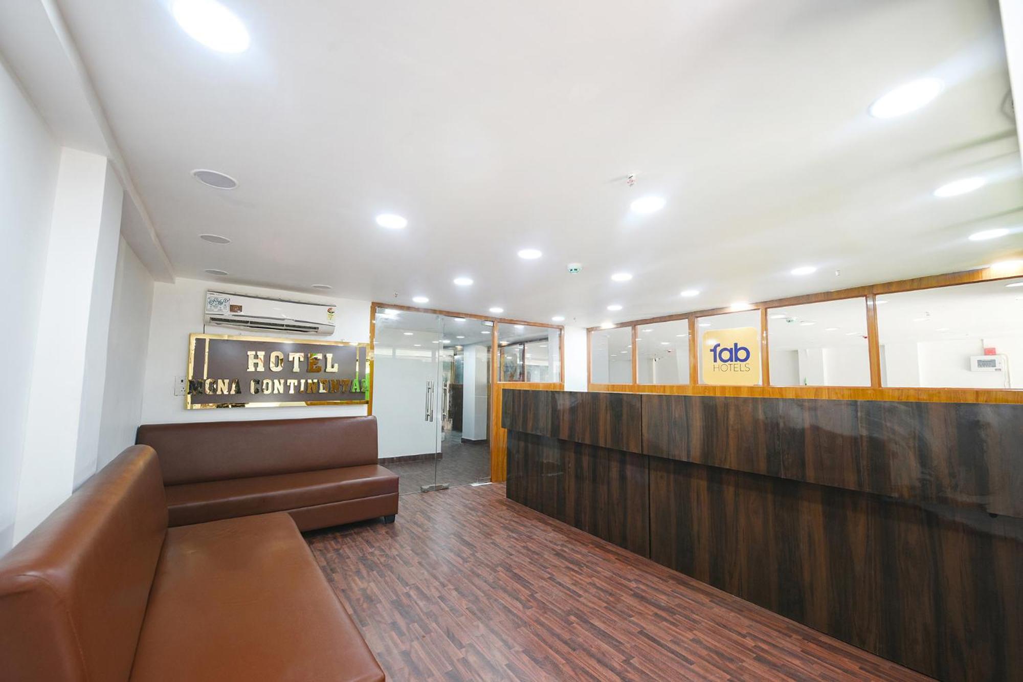 Fabhotel Mona Continental - Nr Laxmi Nagar It Hub Нью-Дели Экстерьер фото